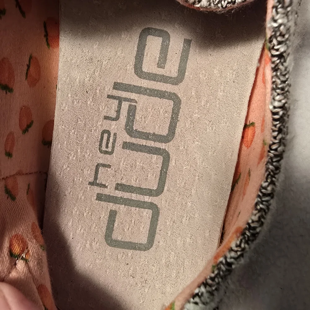 HeyDude Wendy Stretch Peach Bud Shoes, Size 6